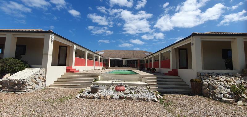 8 Bedroom Property for Sale in Pringle Bay Western Cape